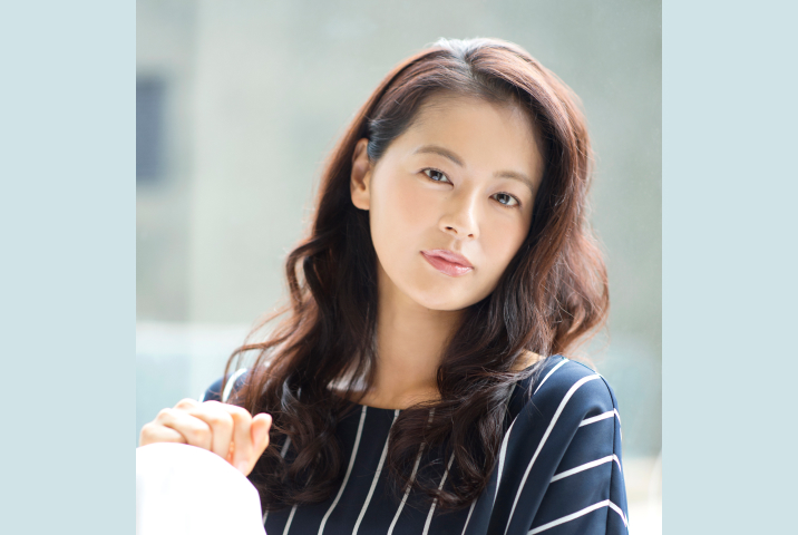 嬉里弥生 役 黒谷友香